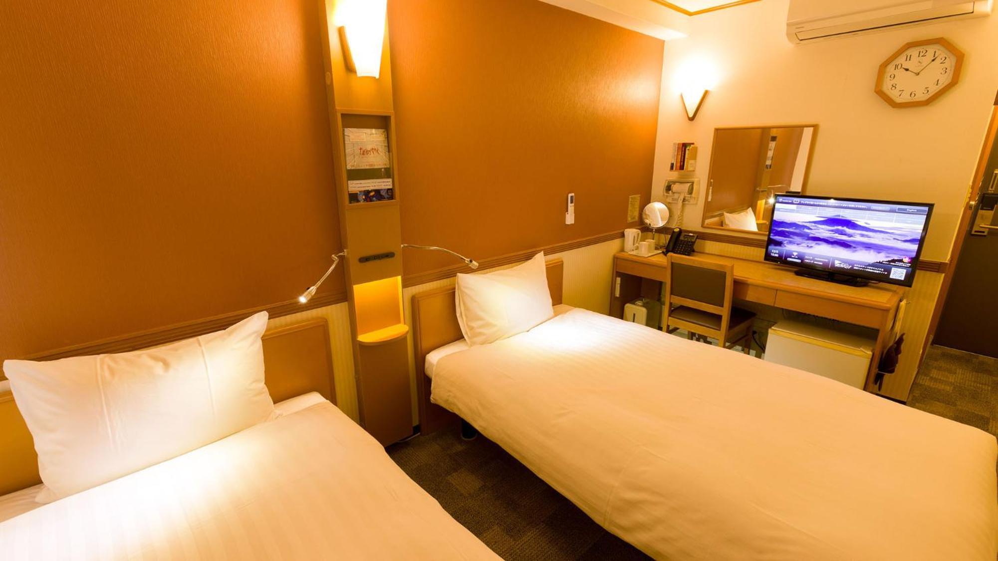 Toyoko Hanshin Ekimae Hotel
