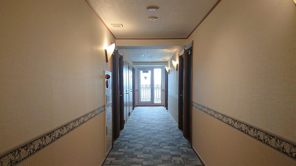 Hotel Toyoko Hanshin Ekimae